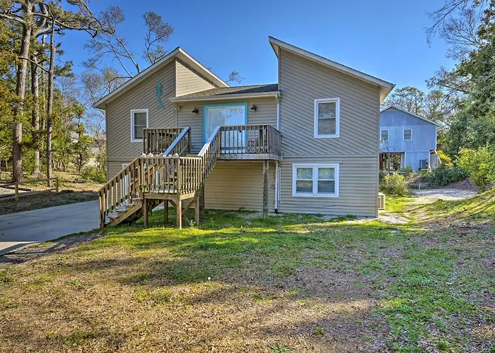 Emerald Isle Escape: Walk To Ocean